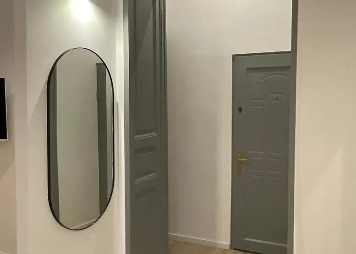 A Calea Victoriei Icon Apartment *